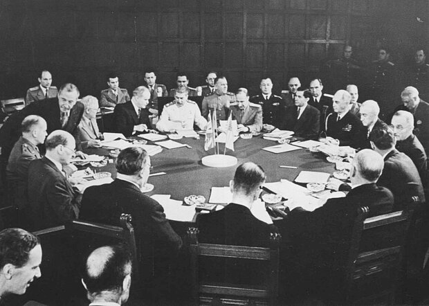 BArch, Bild 183-R67561 / Fotograf*in unbekannt / CC-BY-SA 3.0