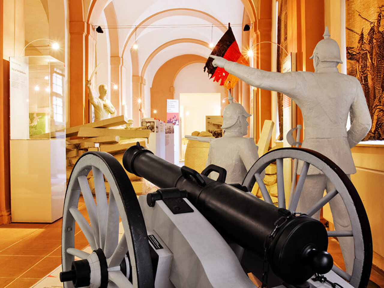 Barrikadenszene in der Ausstellung, Foto: Markus Reck, BArch