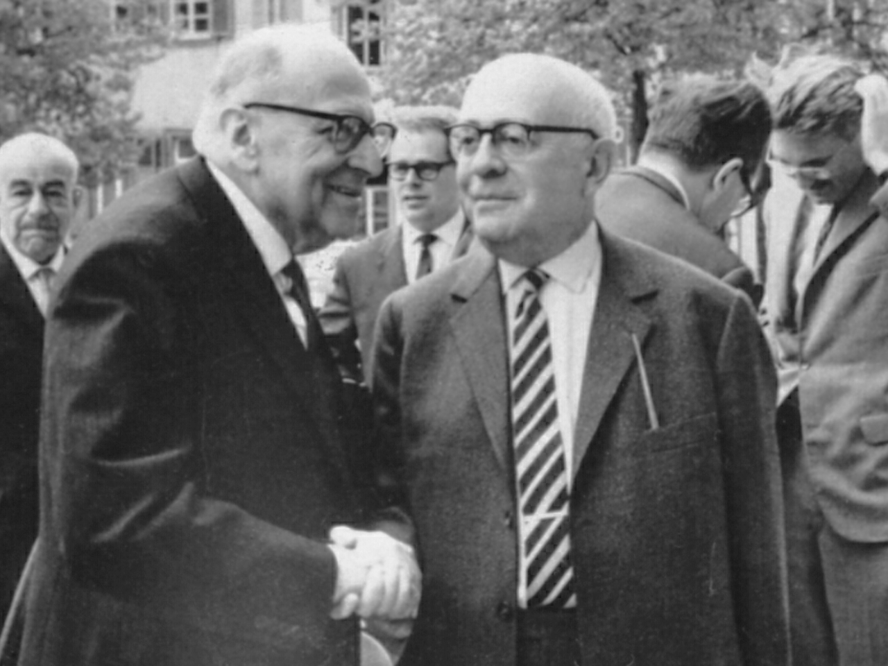 Von Jjshapiro in der Wikipedia auf Englisch, CC BY-SA 3.0, https://commons.wikimedia.org/w/index.php?curid=6633571